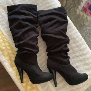 Black Faux Suede Slouchy Boots!